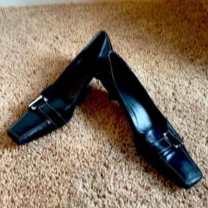 Stuart Weitzman black healed loafer pump